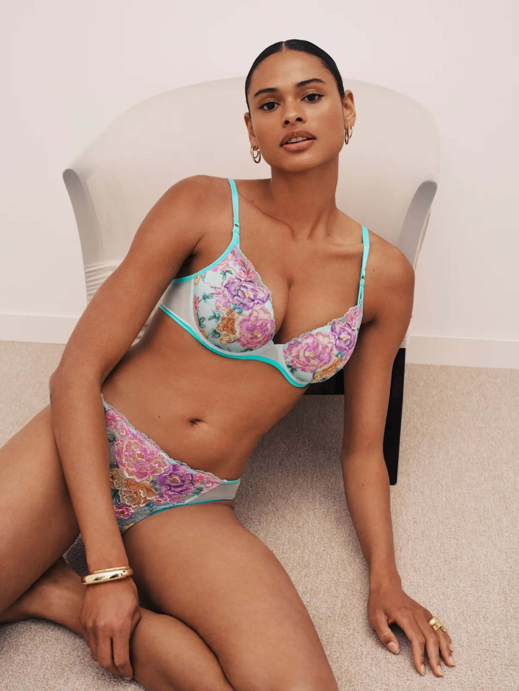 Marie Jo-Pisaramalli Rintaliivi-Lisbeth-Clearwater, tuote mallilla, etupuolelta.